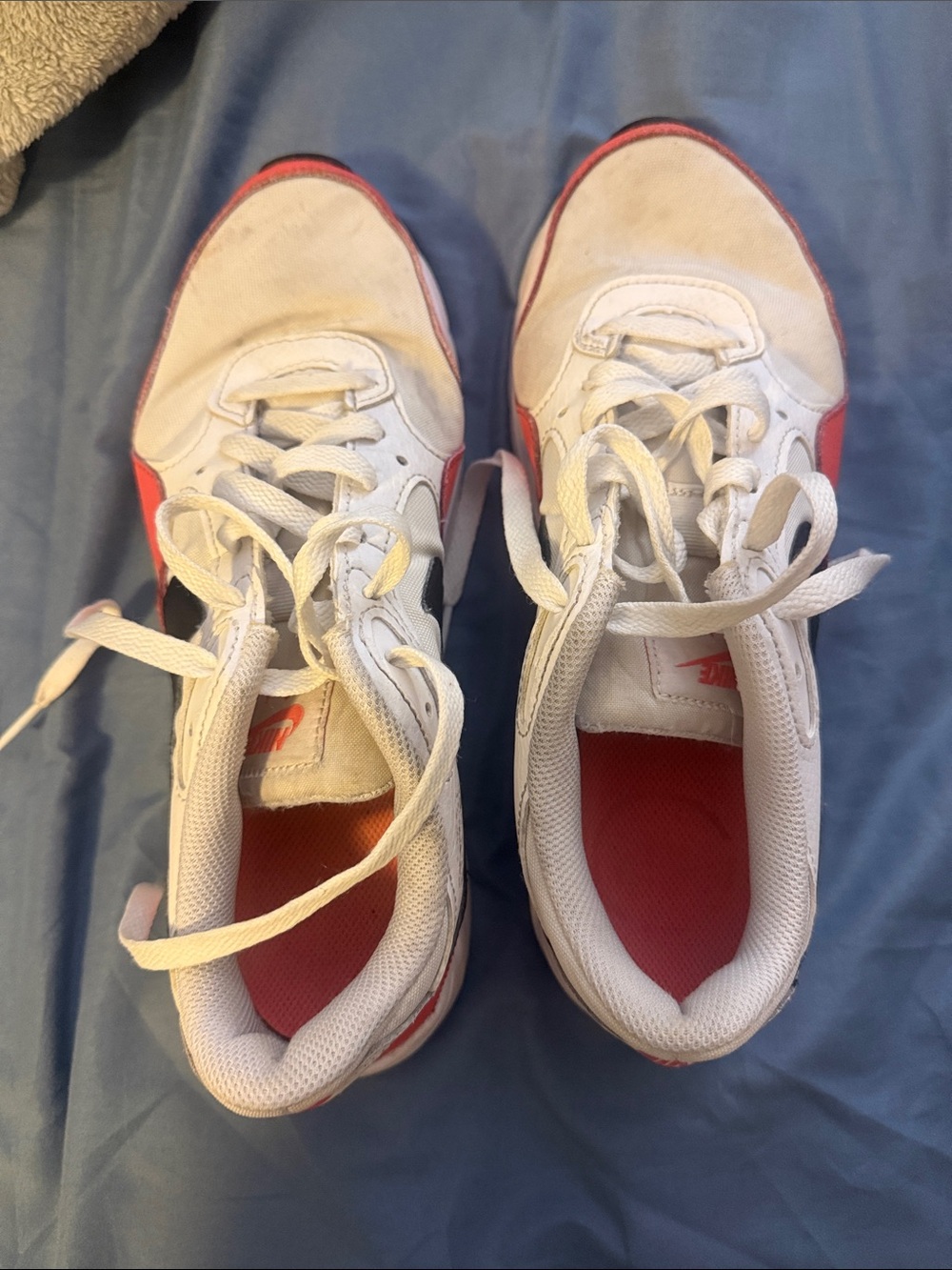 Nike Women's White and Red Low-Top Sneakers